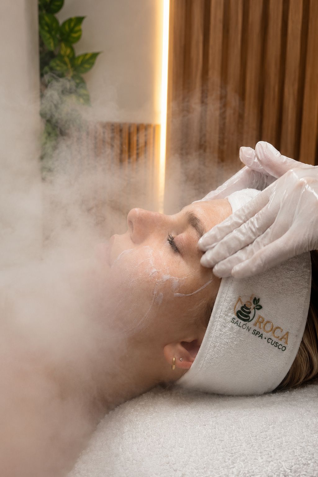 Deep Cleaning Facial for Women